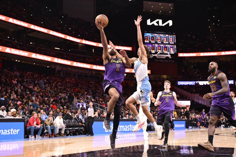 断力和超凡 断力和超凡